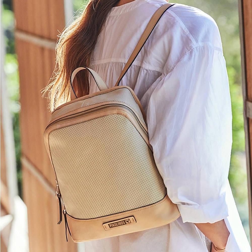 Pikolinos Two-Tone Salinas Leather Backpack‎